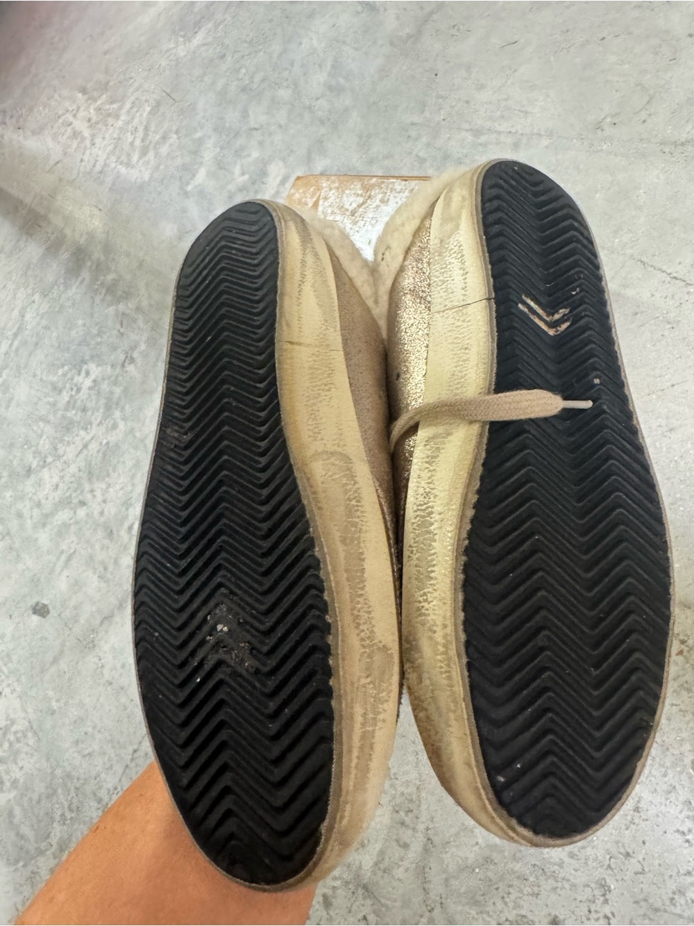 Golden Goose Metallic Champagne Shearling-Trim Low Top Sneakers - Picture 4 of 7